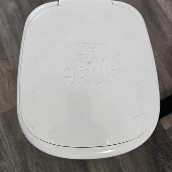 🤍SOLD🤍Playtex Baby Diaper Genie Elite Diaper Pail System - Picture 4 of 4